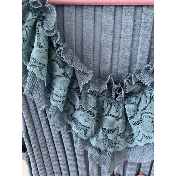 evie top - Picture 3 of 4